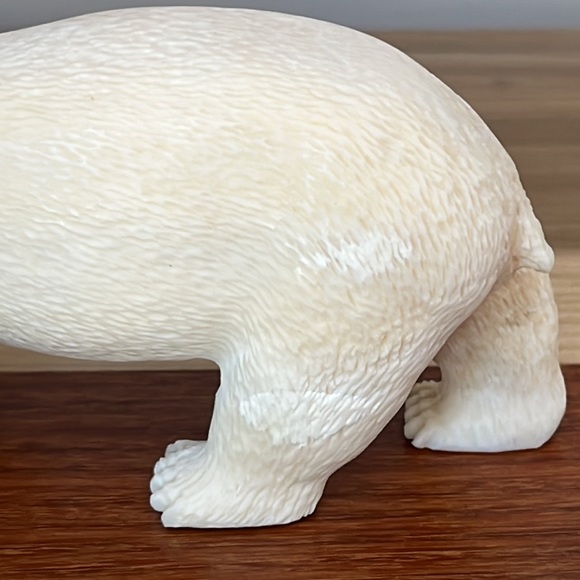 Hand-Carved Walrus Ivory Bear by Ray Toolie - Picture 13 of 15